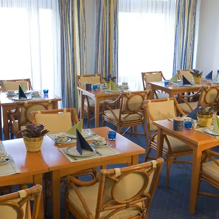 Hotel Gästehaus Forum am Westkreuz-3
